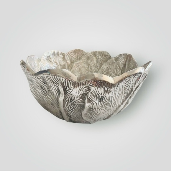 Pewter Salad Serving Bowl Lettuce Leaf Pattern Garden Cabbage Bowl Very Heavy! - Picture 5 of 9